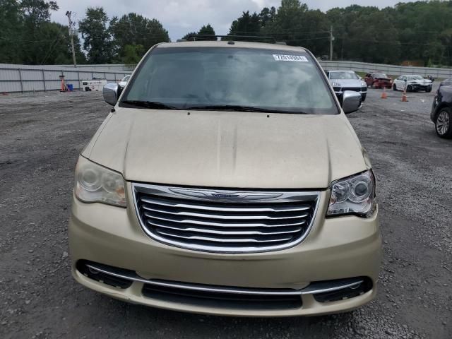 2011 Chrysler Town & Country Limited