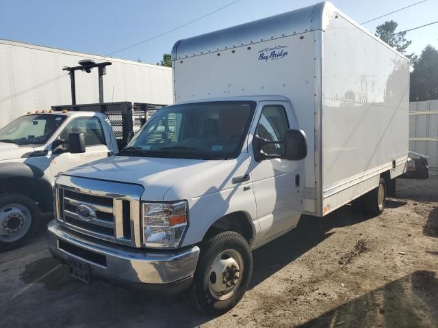 2019 Ford Econoline E350 Super Duty Cutaway Van