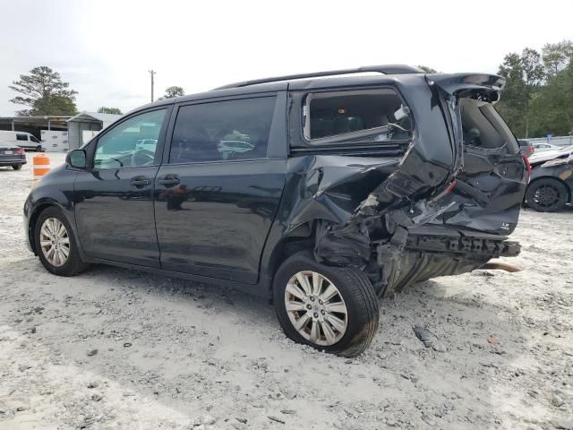 2011 Toyota Sienna LE