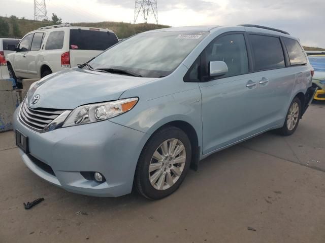 2016 Toyota Sienna XLE