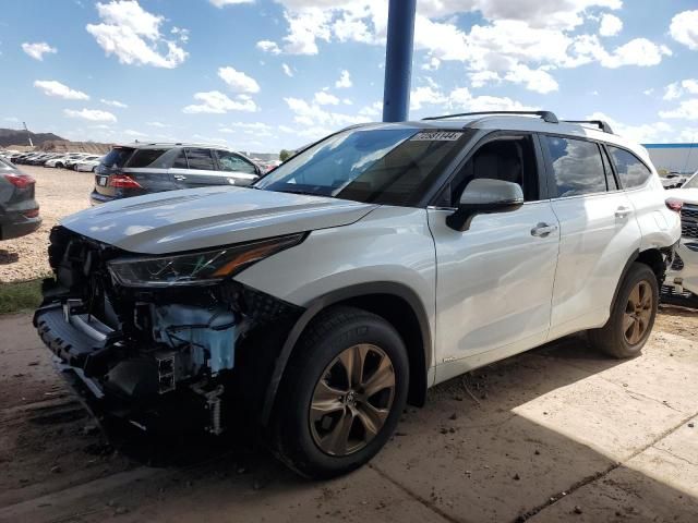 2023 Toyota Highlander Hybrid Bronze Edition