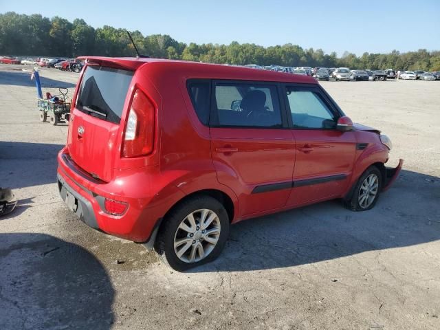 2013 KIA Soul +