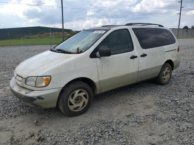 1998 Toyota Sienna LE