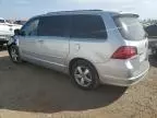 2011 Volkswagen Routan SE