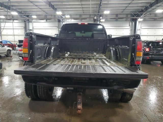 2005 GMC New Sierra K3500