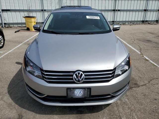 2013 Volkswagen Passat SE