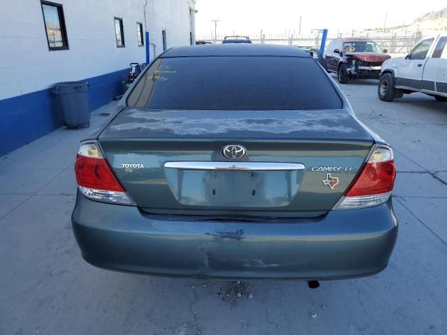 2005 Toyota Camry LE