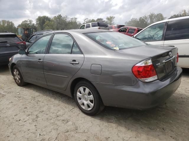 2005 Toyota Camry LE