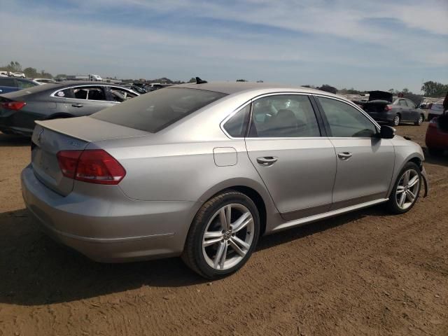 2013 Volkswagen Passat SEL