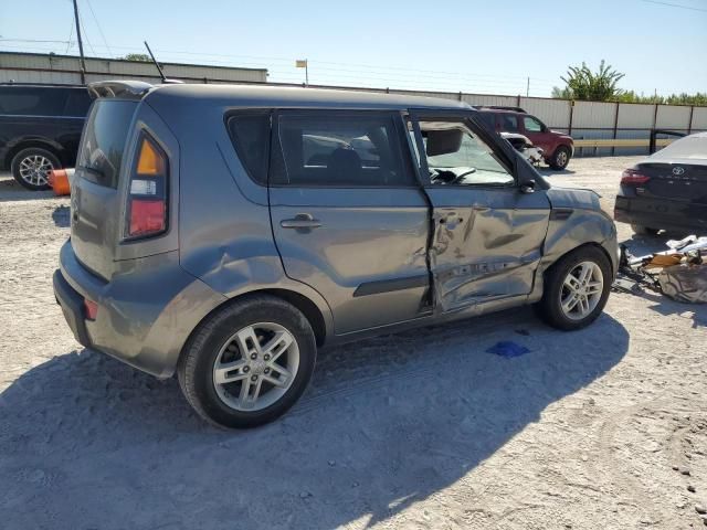 2011 KIA Soul +