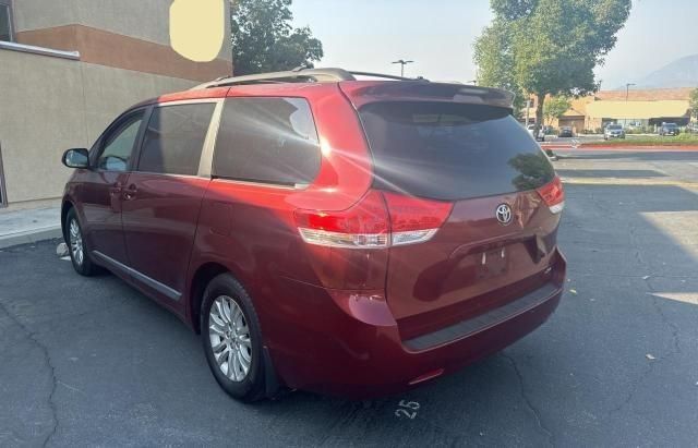 2011 Toyota Sienna XLE