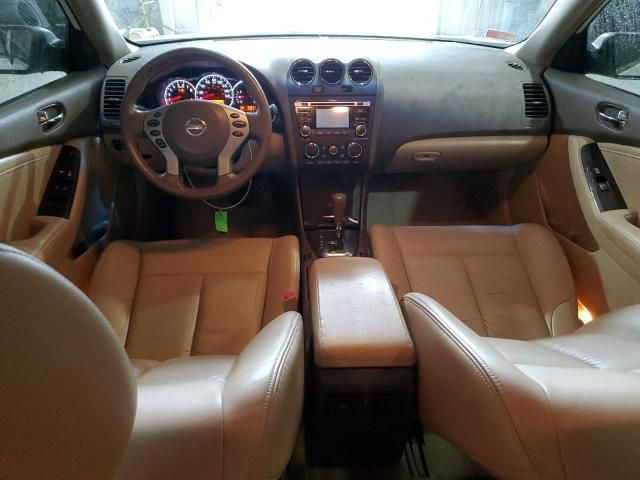 2010 Nissan Altima Base