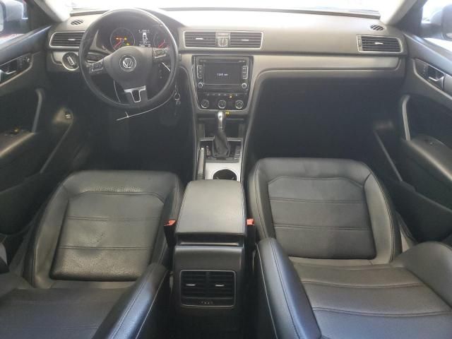 2014 Volkswagen Passat SE