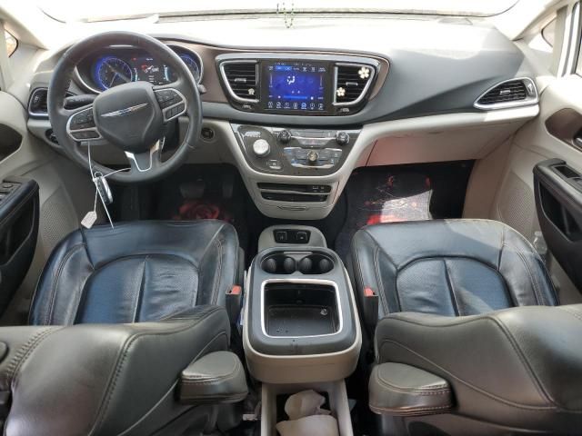 2017 Chrysler Pacifica Touring L Plus