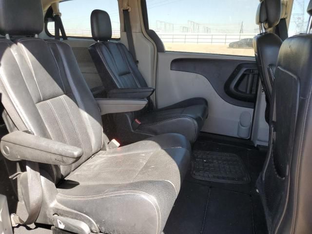 2012 Chrysler Town & Country Touring