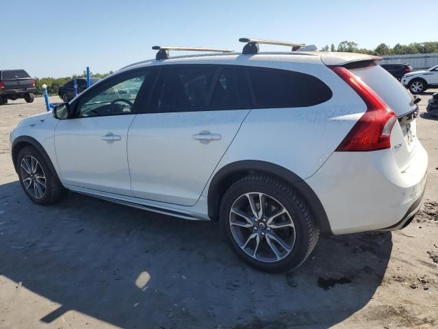 2016 Volvo V60 Cross Country Premier