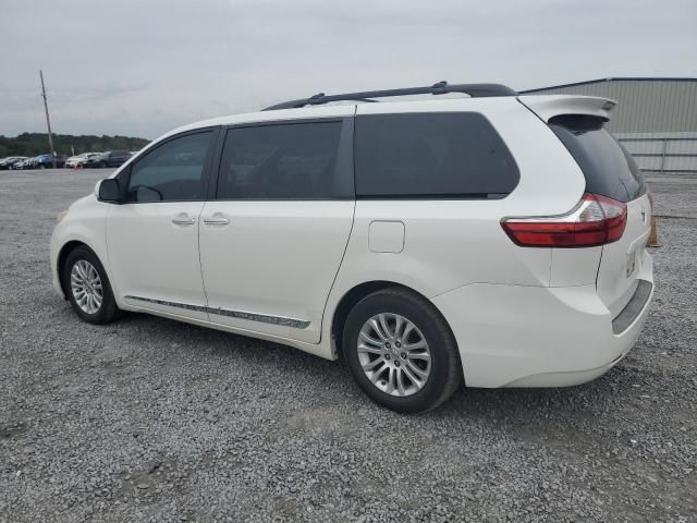 2015 Toyota Sienna XLE