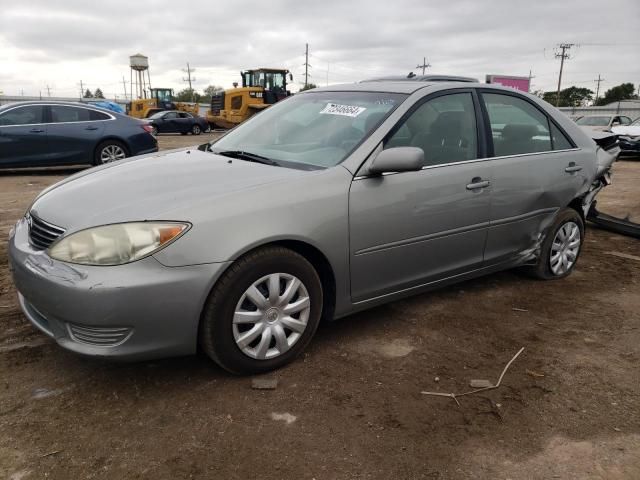 2005 Toyota Camry LE