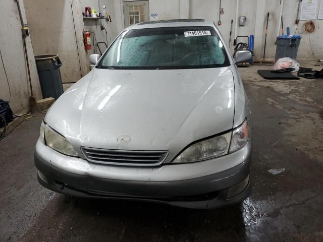 2000 Lexus ES 300