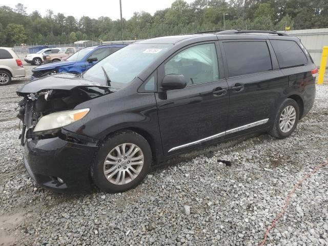 2012 Toyota Sienna XLE