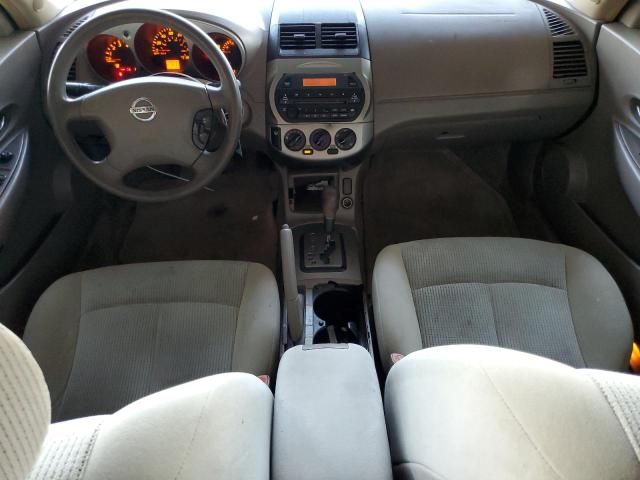 2004 Nissan Altima Base