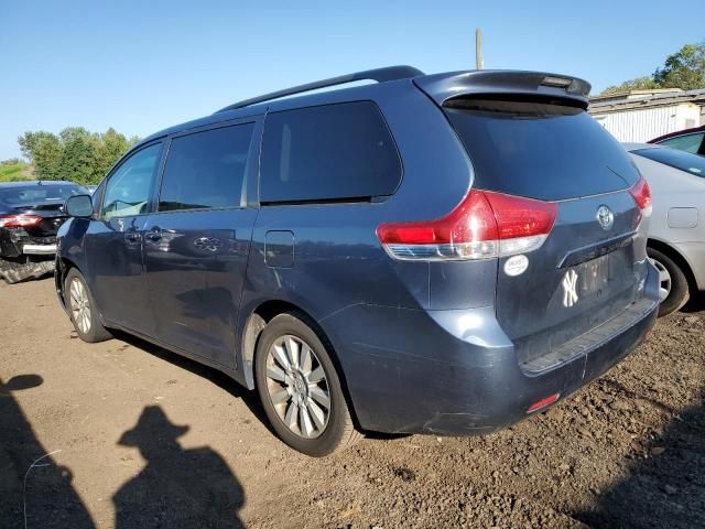 2014 Toyota Sienna XLE