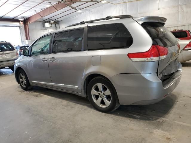 2011 Toyota Sienna LE