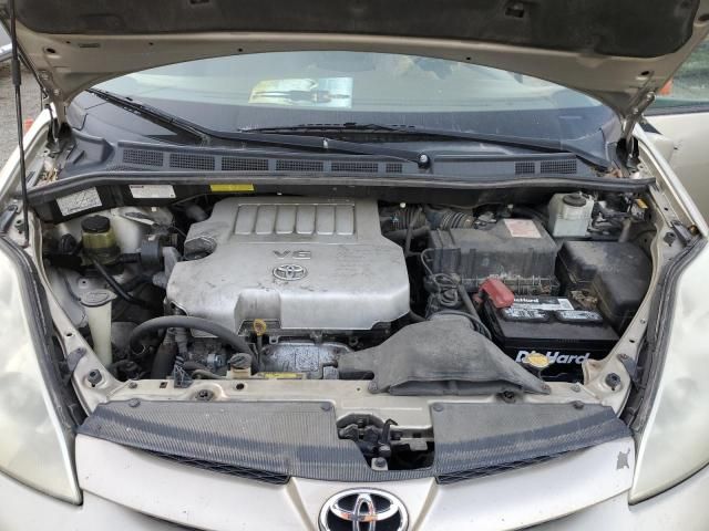 2008 Toyota Sienna XLE