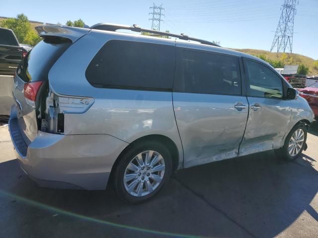 2014 Toyota Sienna XLE