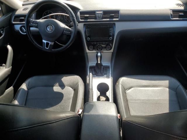 2013 Volkswagen Passat SE