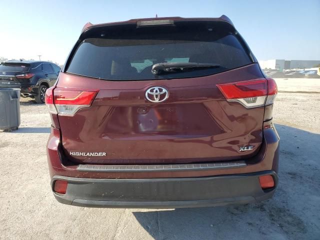 2019 Toyota Highlander SE