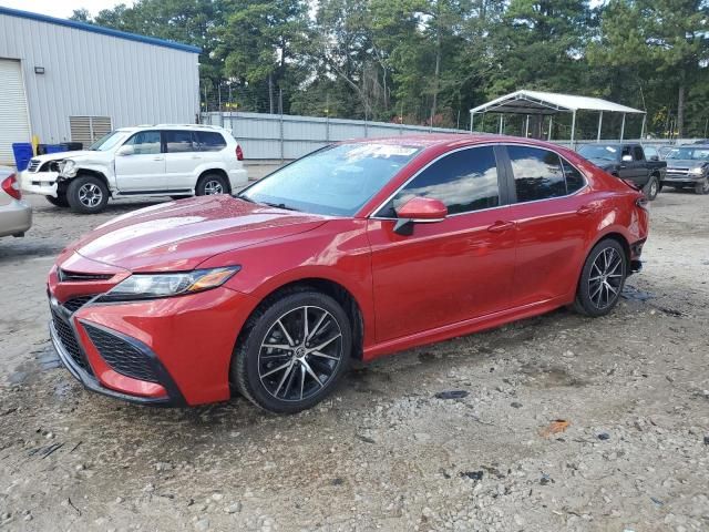 2022 Toyota Camry SE