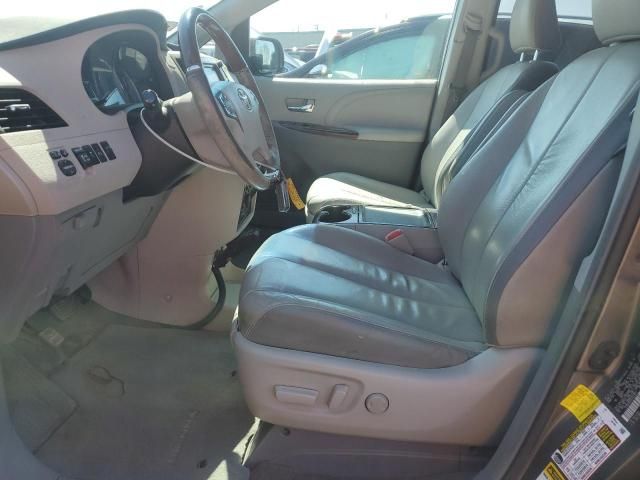 2012 Toyota Sienna XLE