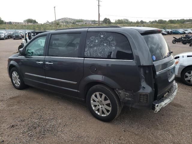 2016 Chrysler Town & Country Touring