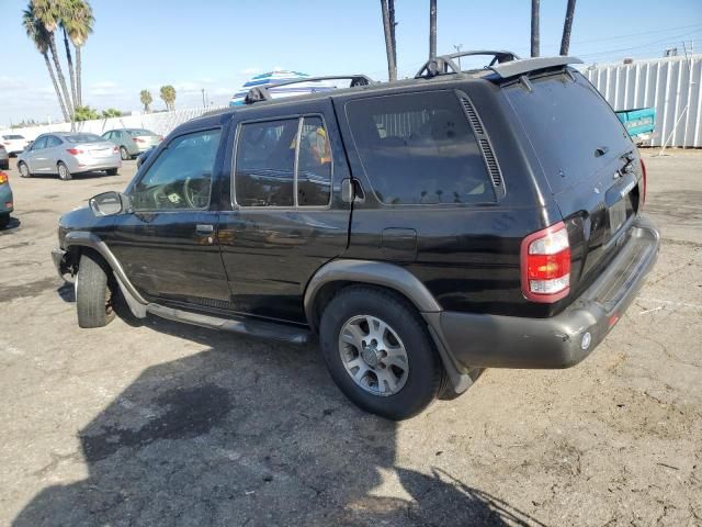 2000 Nissan Pathfinder LE