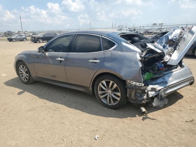 2017 Infiniti Q70 3.7