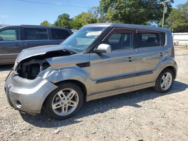 2011 KIA Soul +