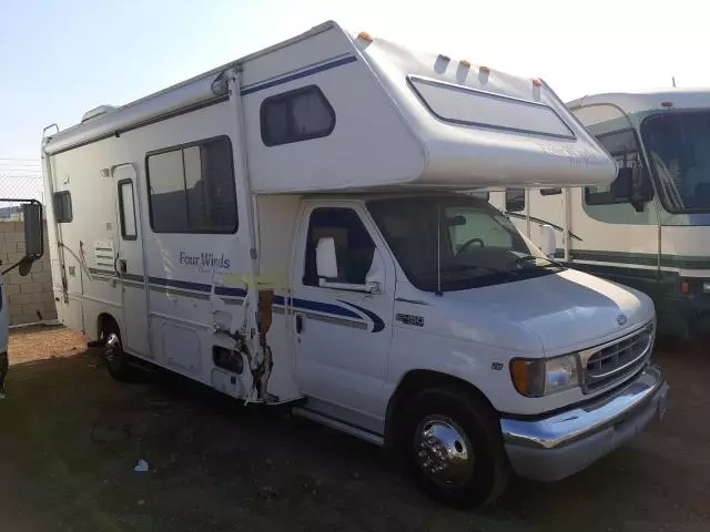 2003 Ford Econoline E450 Super Duty Cutaway Van