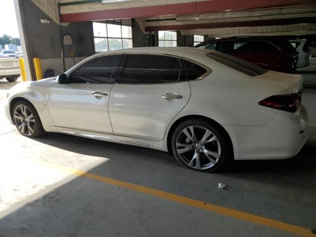 2017 Infiniti Q70 3.7