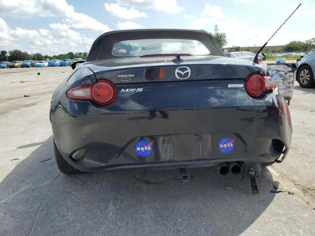 2016 Mazda MX-5 Miata Grand Touring