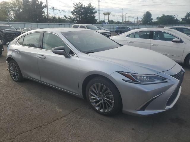 2024 Lexus ES 300H Base