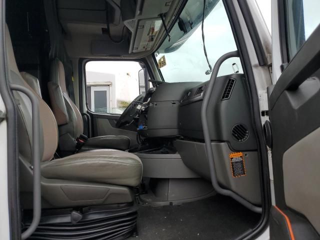 2019 Volvo VN VNL