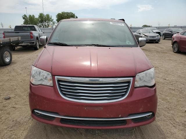 2012 Chrysler Town & Country Touring L