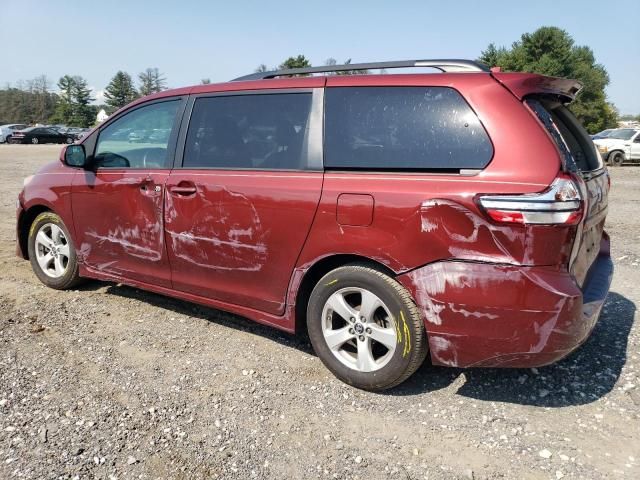 2020 Toyota Sienna LE