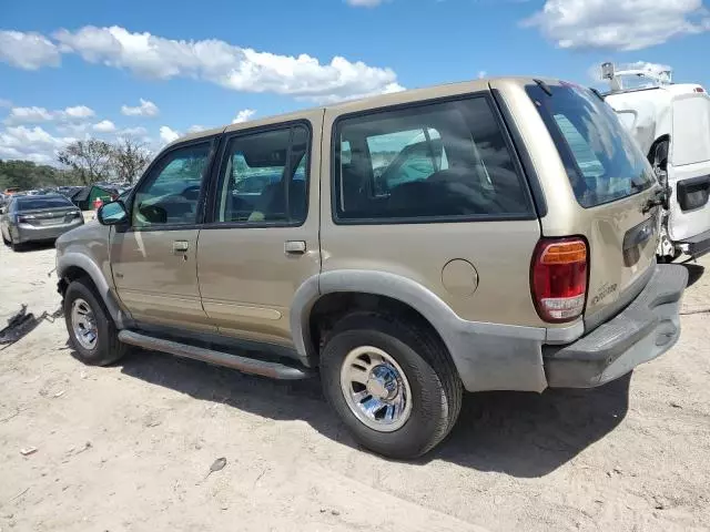 2000 Ford Explorer XLS