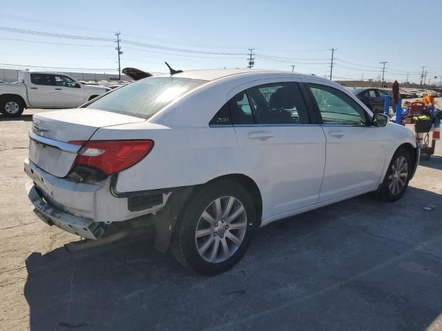 2013 Chrysler 200 Touring