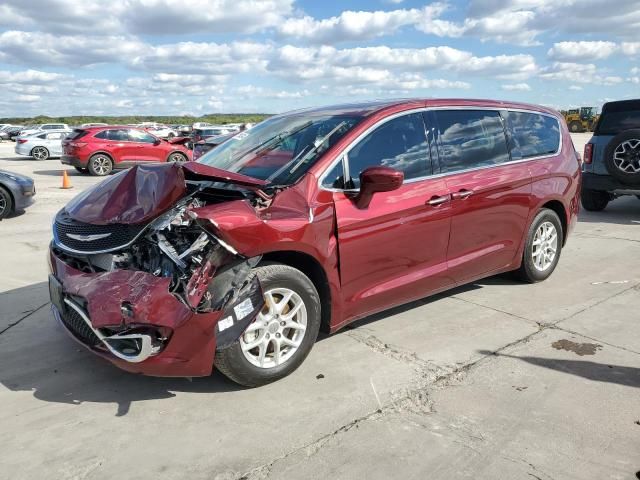 2020 Chrysler Pacifica Touring