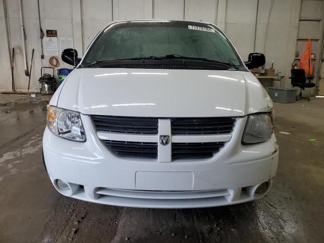 2005 Dodge Grand Caravan SXT