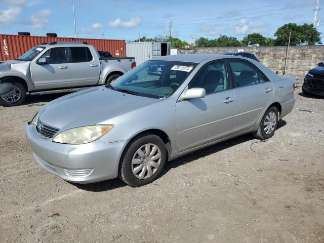 2005 Toyota Camry LE