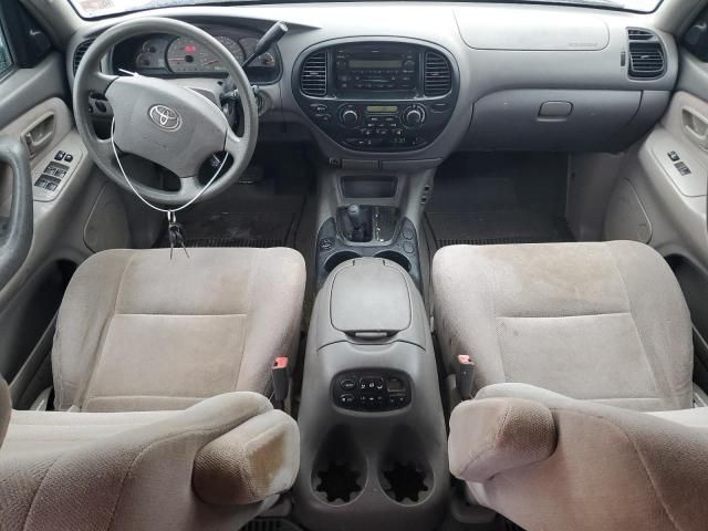 2004 Toyota Sequoia SR5